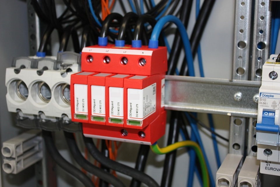 U berspannungsschutz bei D.Savencu Elektrotechnik GmbH & Co.KG in Wiesbaden